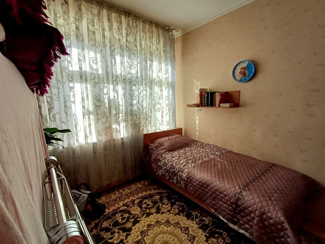 Продается 4 комнатная квартира . Мирзо Улугбек