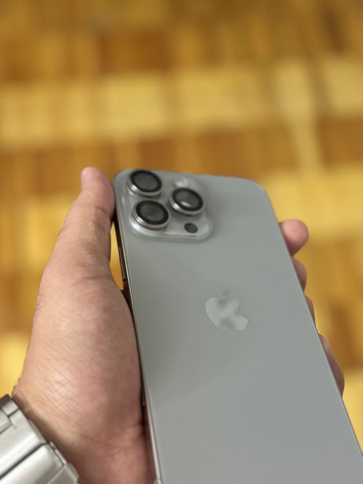 iPhone 16 Pro Max SIM karta. Natural Titanium 256GB. 98%