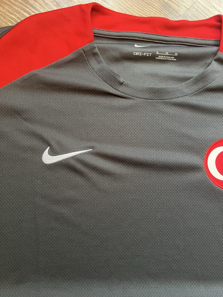 Мъжка тениска Nike