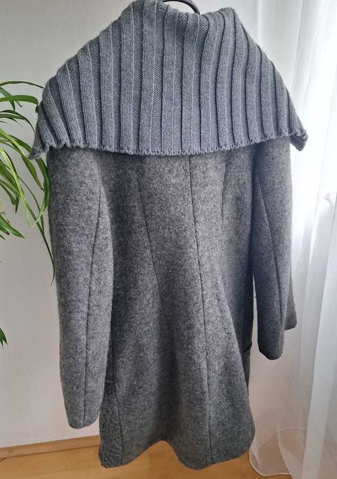 Palton 70% lana - pure new wool