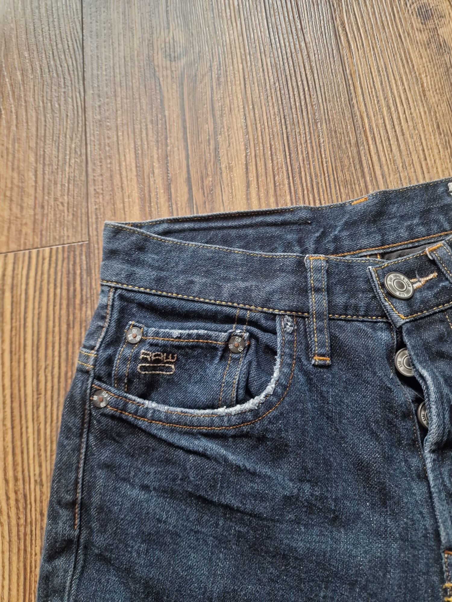 Страхотни мъжки  къси дънкови  панталони G STAR RAW  размер 28