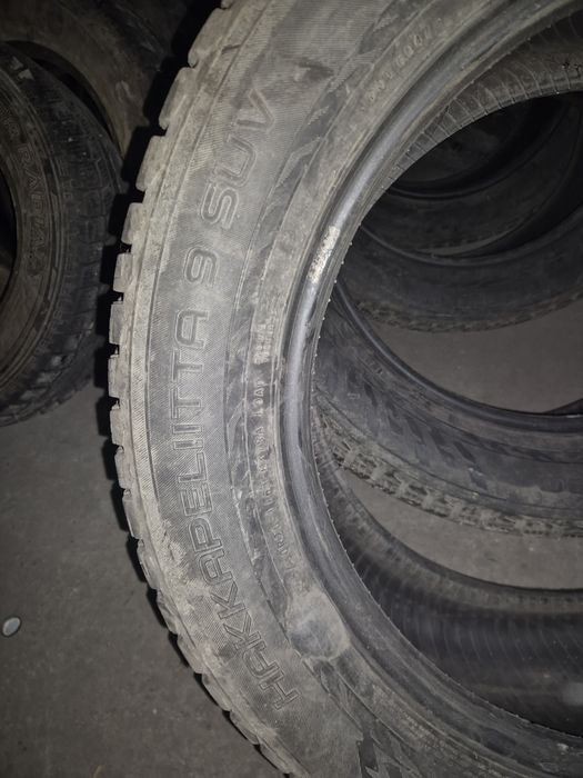 Продам б/у Автошины 285/50R20 HAKKAPELITTA9