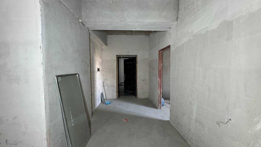 Шахар маркази 2-мактаб 4 қаватда 2 хонали квартира сотилади.ID: 1482