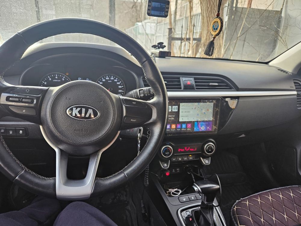 Продам машину kia rio x lain