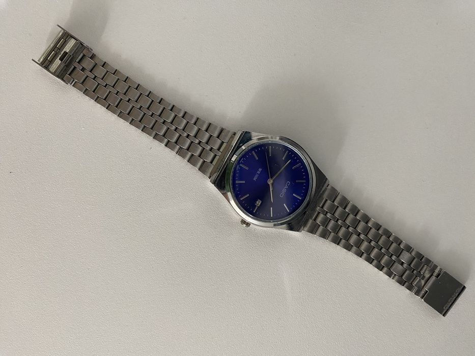 Ceas CASIO unisex, 36 mm, cadran albastru-violet, mecanism japonez