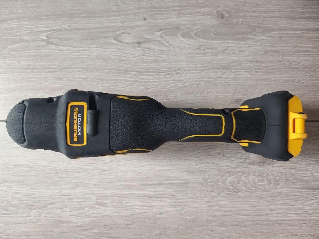DeWalt DCS355 unealta multifunctionala oscilanta