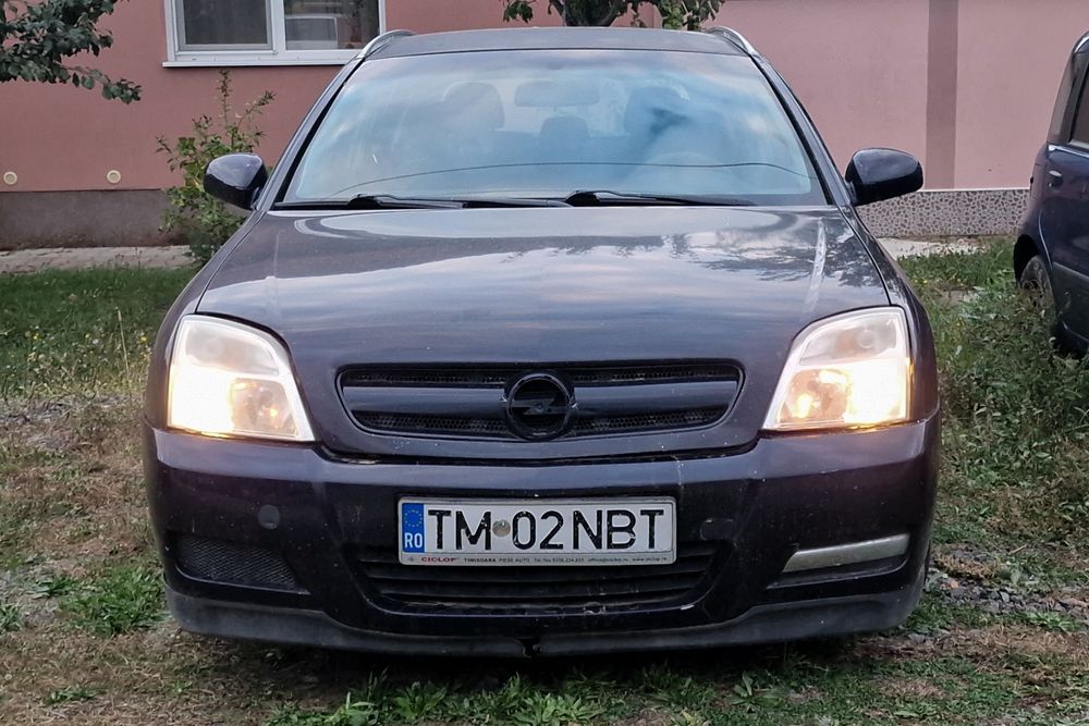 Opel Signum 1.8 Benzină + GPL • 2003 • Climatronic • 2 seturi roți