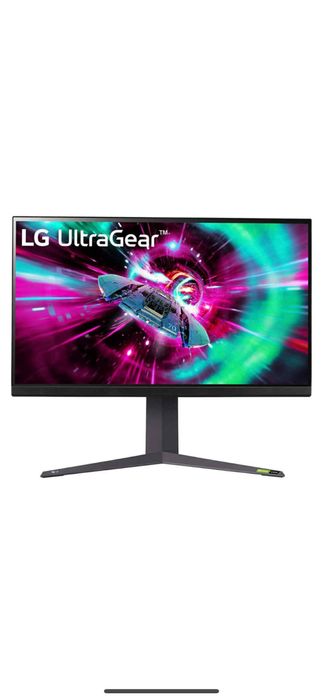 Set pc gaming,încâ un an garantie