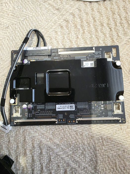 Части за Samsung Odyssey OLED G8