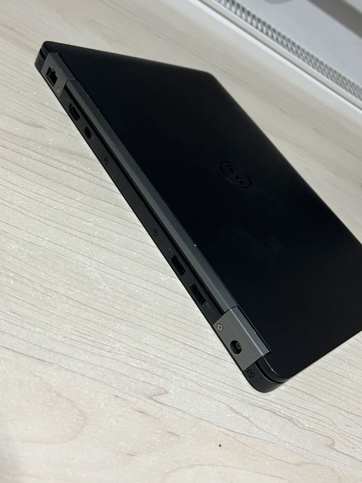 Dell Latitude E7270 Ultrabook i5