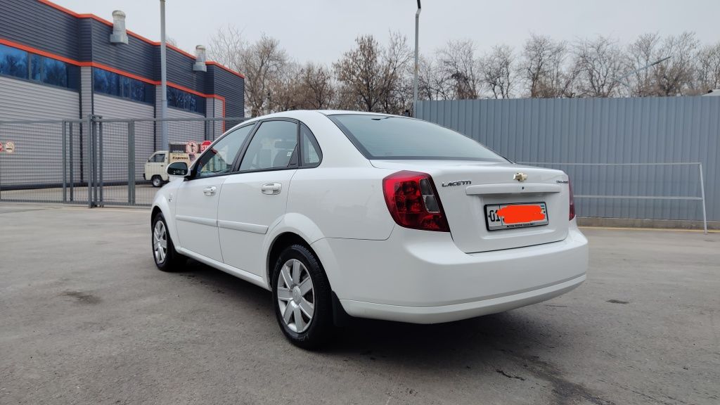 Lacetti 2013 1.8 механика 109000км