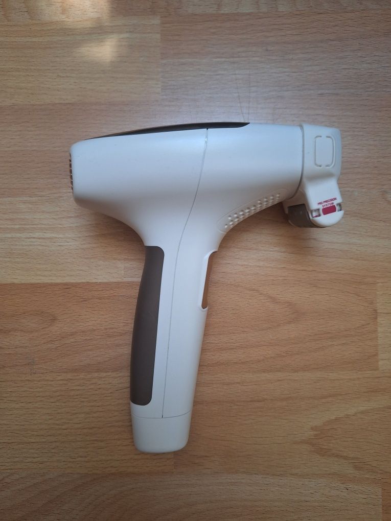 Фотоепилатор Rowenta IPL Derma Perfect EP9870D0