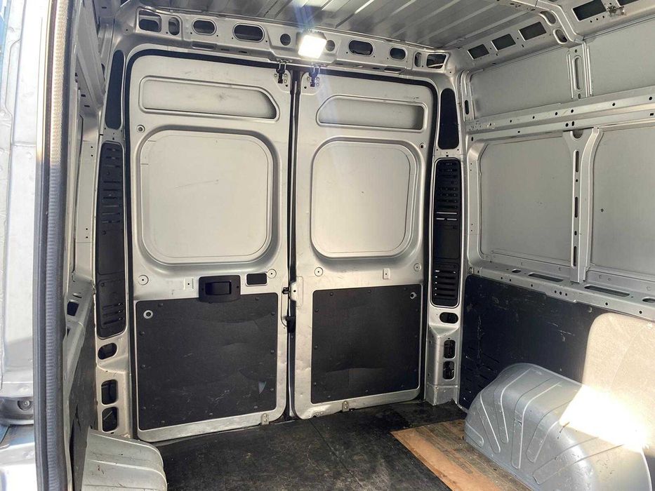 PEUGEOT Boxer 2013 2.3HDi 130 CP E5 6 trepte AC cat. B Recent Adus
