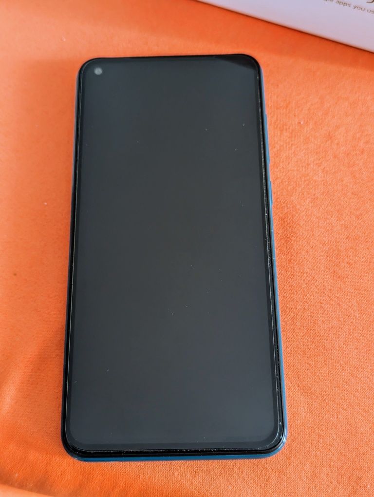 Телефон Xiaomi Redmi Note 9 (64/3 GB) - отличен