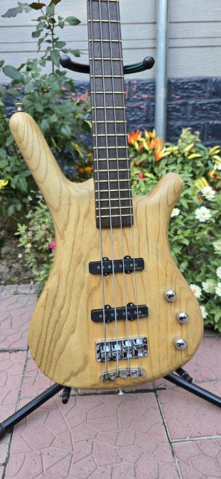 Warwick Corvette standard бас гитара