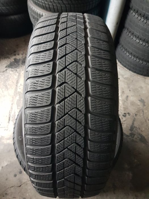 Pirelli 215/50 R18 92V M+S iarnă