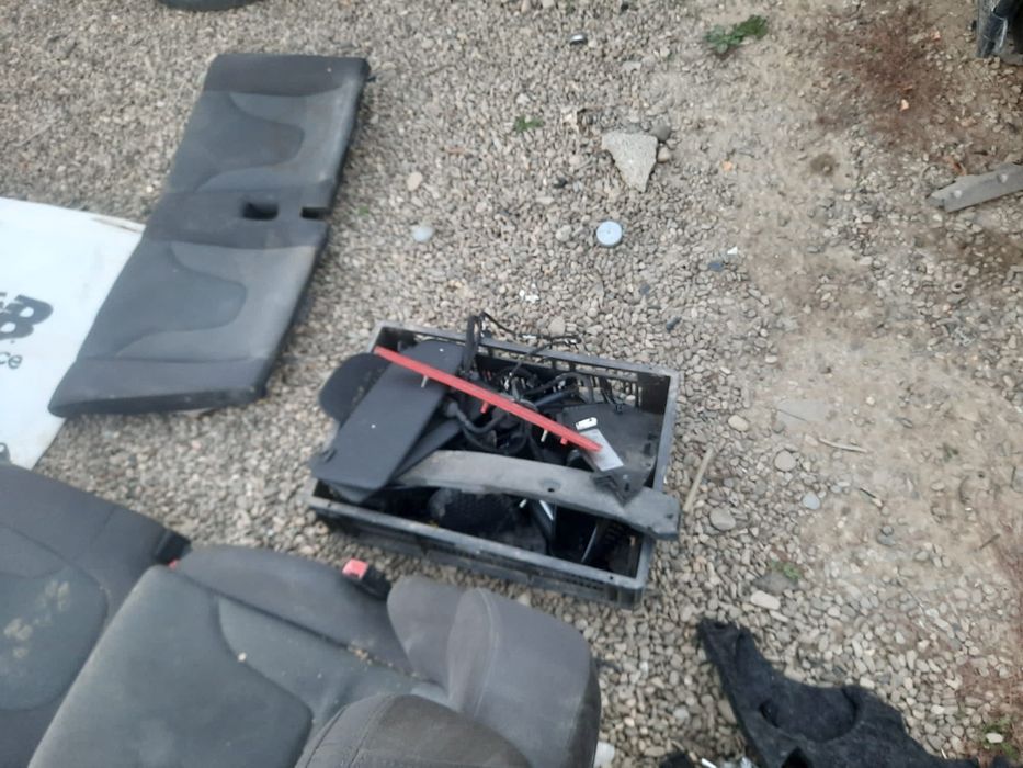 Piese audi Tt bara spate interior Usi geamuri scaune ornamente