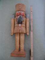 Spargatorul de nuci , jucarie anii 1970 , jucarie lemn lucrata manual
