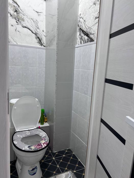 2 xonalik kv sotiladi