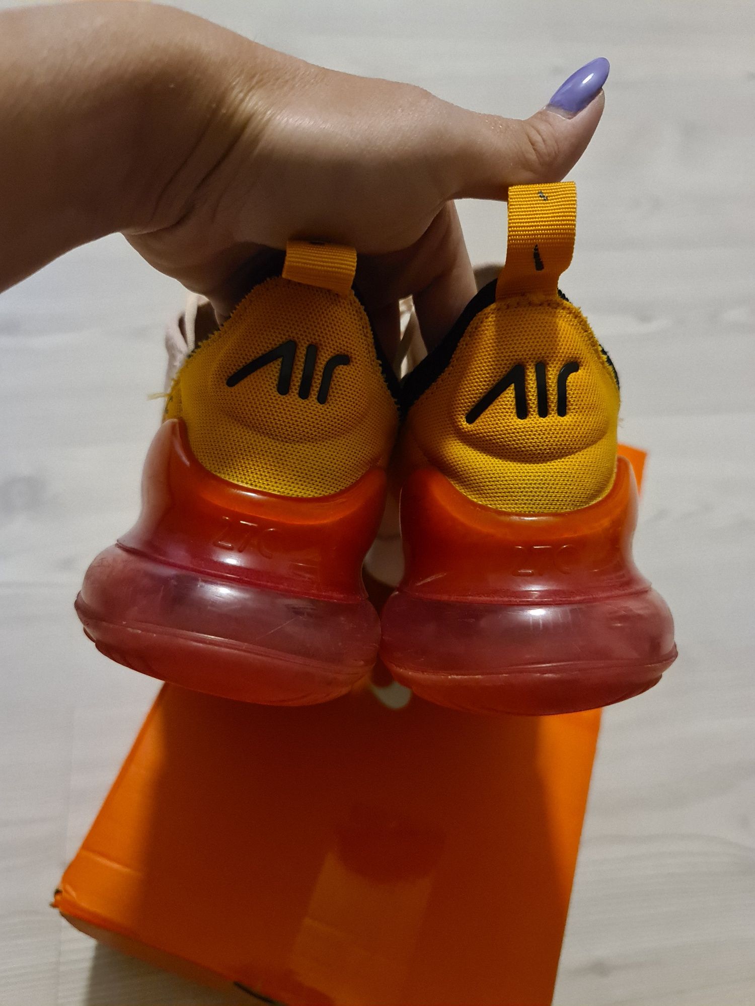 Adidași nike air 270 măsură 37 38