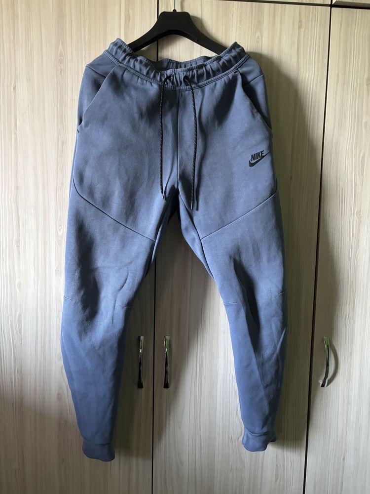 Nike Tech fleece син