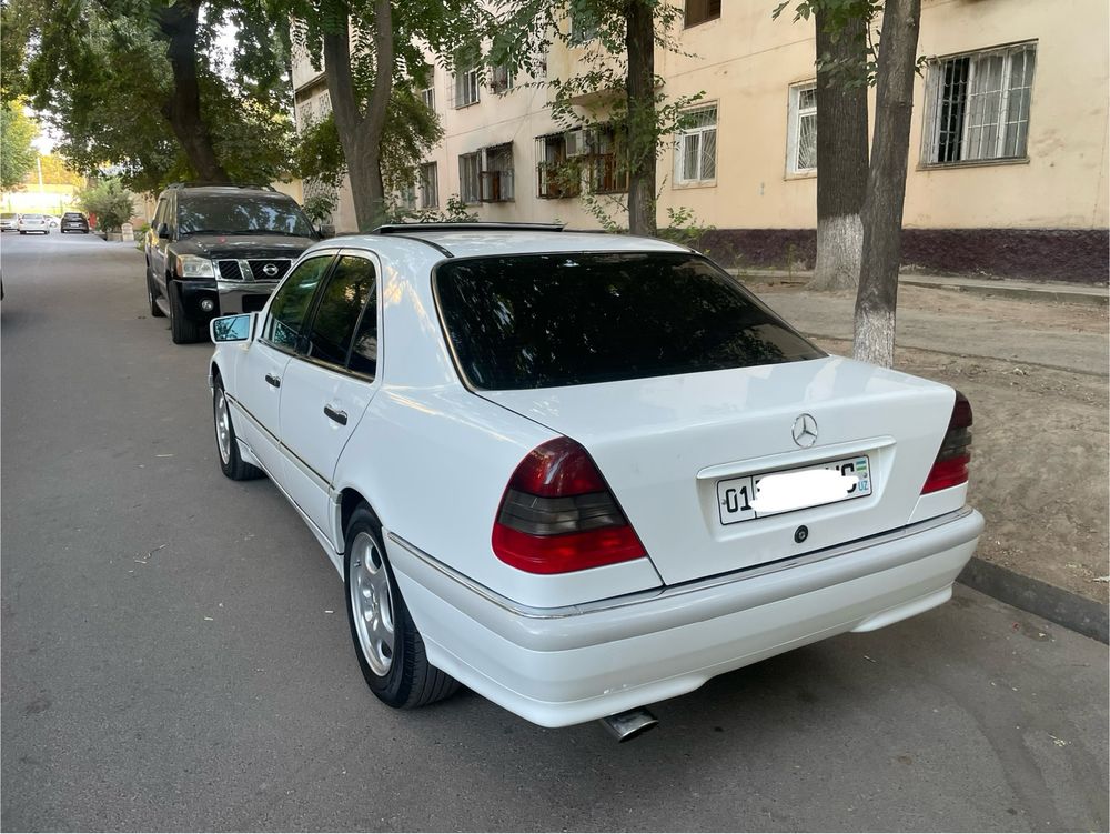 Mersedes benz sotiladi