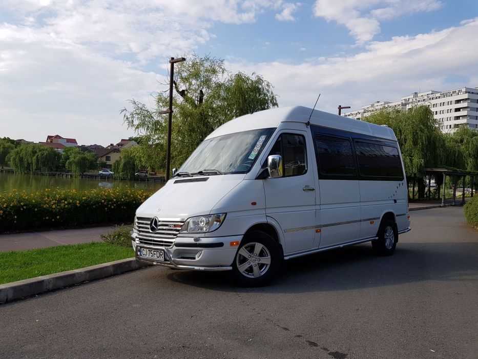 Microbuz Mercedes Sprinter 8+1