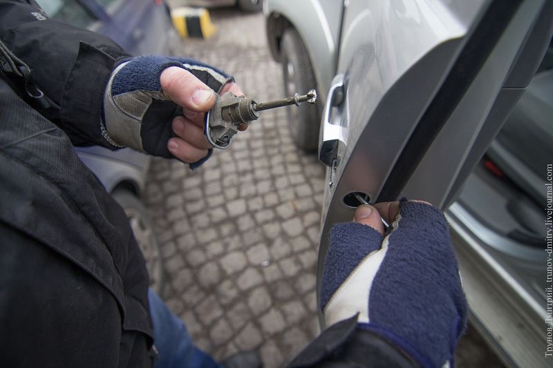 Ремонт замков. Вскрытие дверей