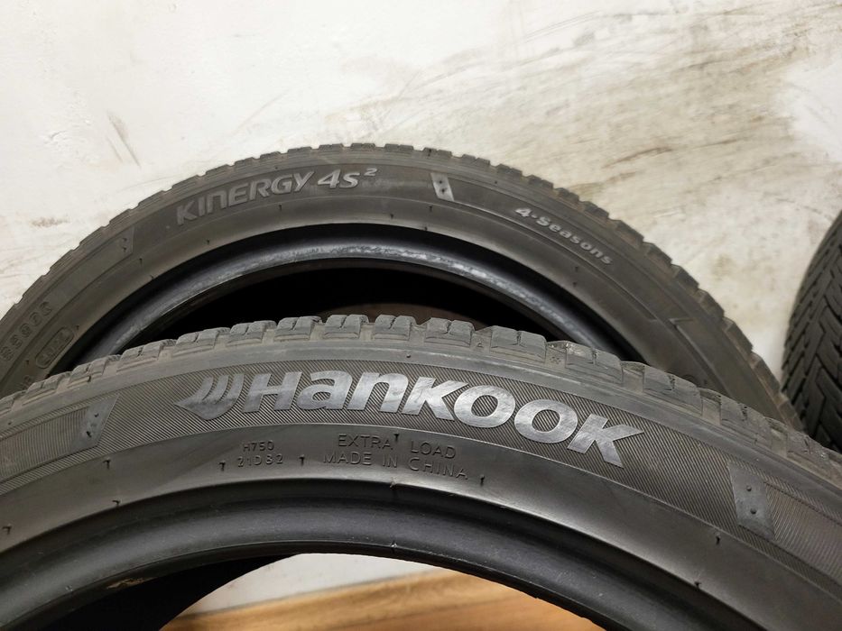 225/45/18 и 245/40/18 / пакет всесезонни гуми