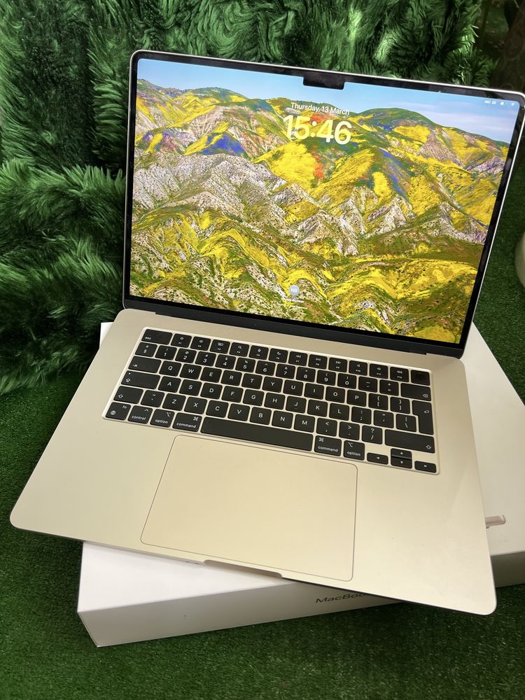 Macbook Air 15 “ 2025