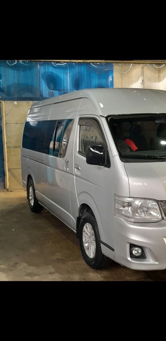 Пассажирские перевозки на Toyota Hiace