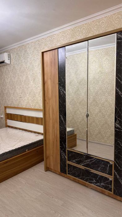 Арендага квартира ойлага қиз болларга Чилонзор Фарход бозори 65к² кота