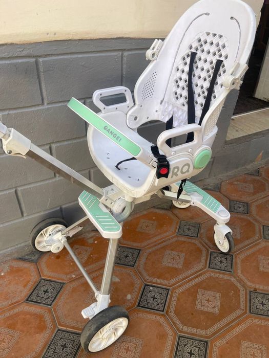 Детская прогулочная коляска-трость (легкая, складная)