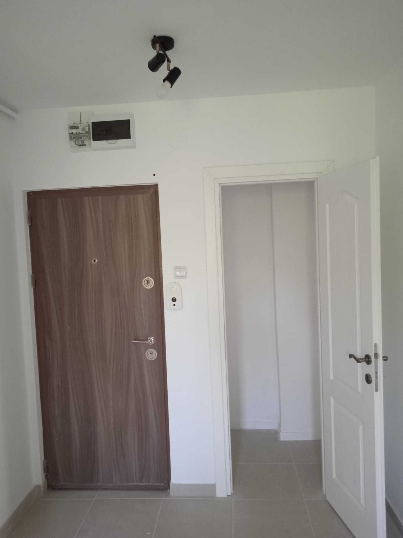 Apartament 2 camere decomandat etj 2 - Al Pacii - Deva