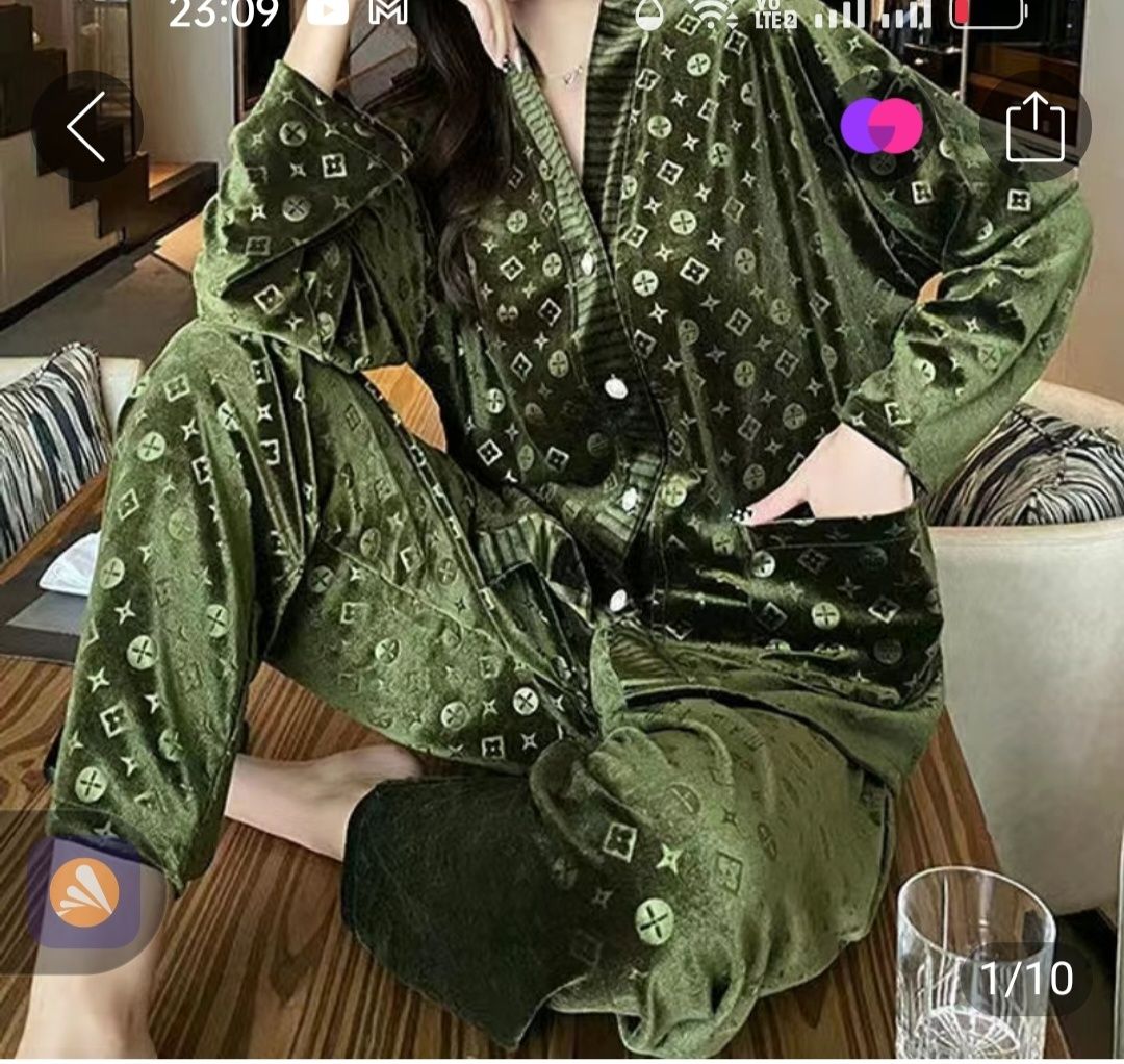 Пижама махровая очень богато выглядит
