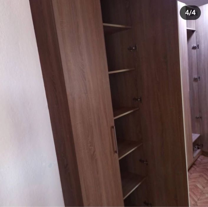 Продам шкаф в прихожую
