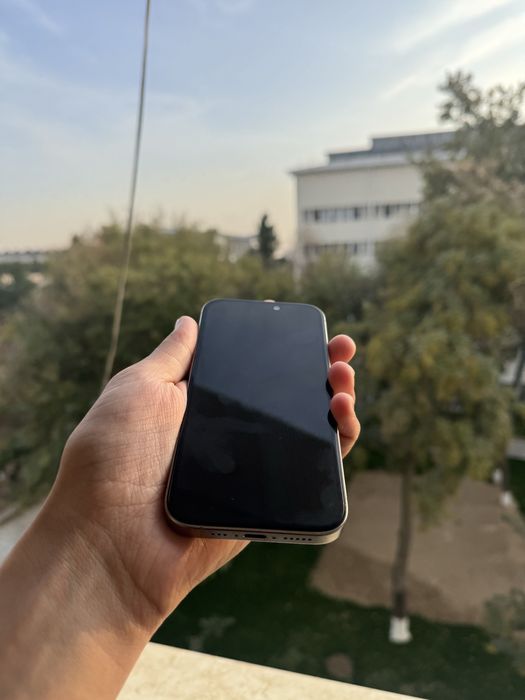 Iphone 15 pro sotiladi