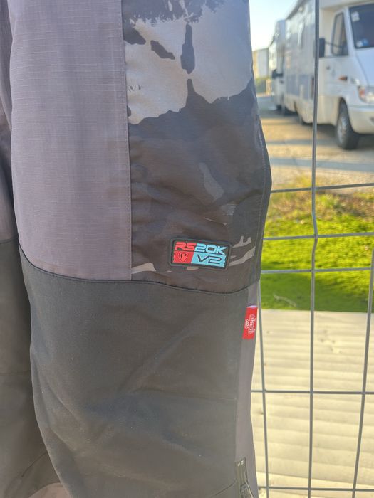 Salopeta fox rage v2 marime L pescuit toamna iarna