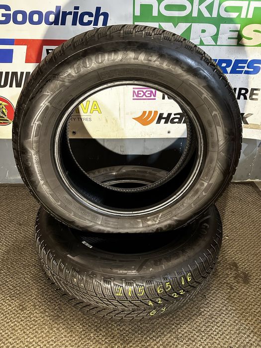 215/65 R16 102H XL - Goodyear Ultra Grip Performance 3 M+S Oferta