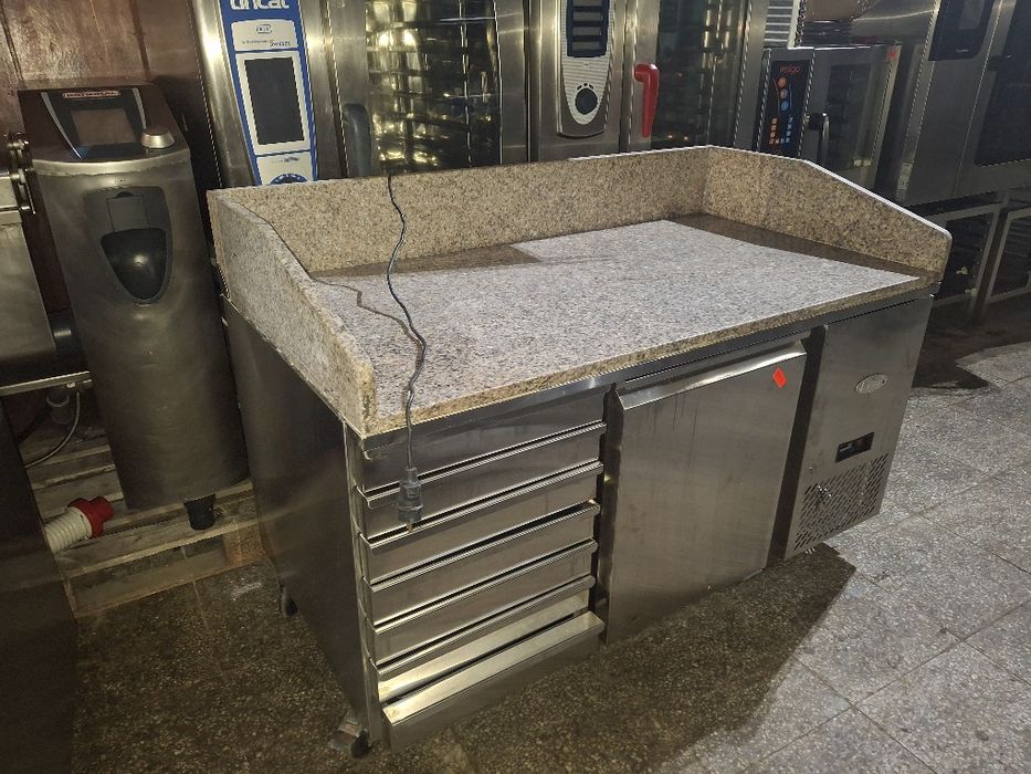 Хладилна маса за пица 60/40 тава