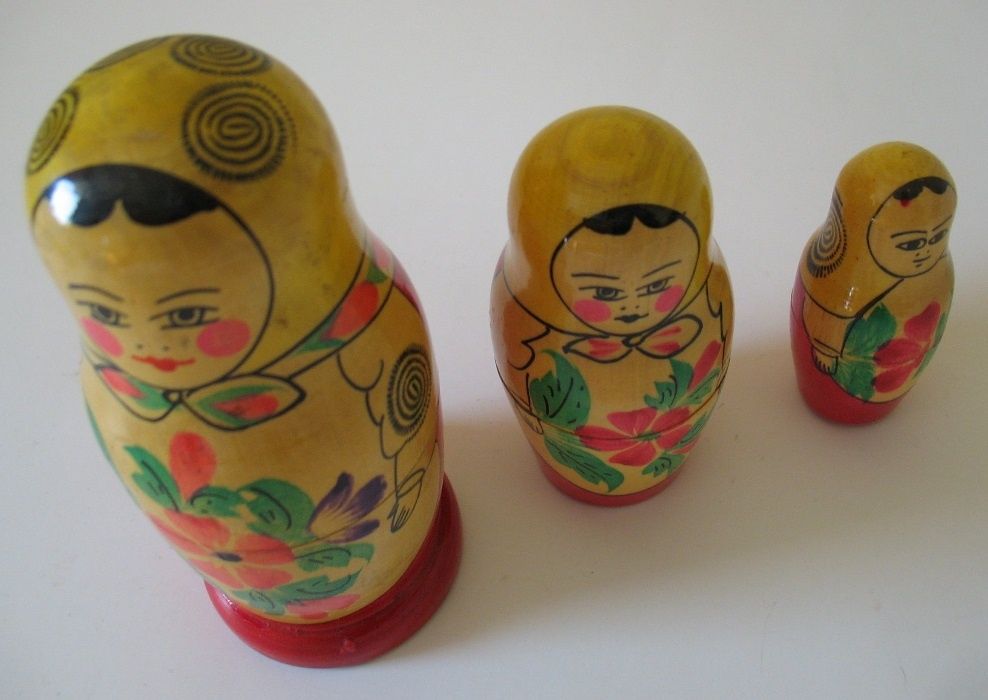 Красива сувенирна кутия с български мотиви