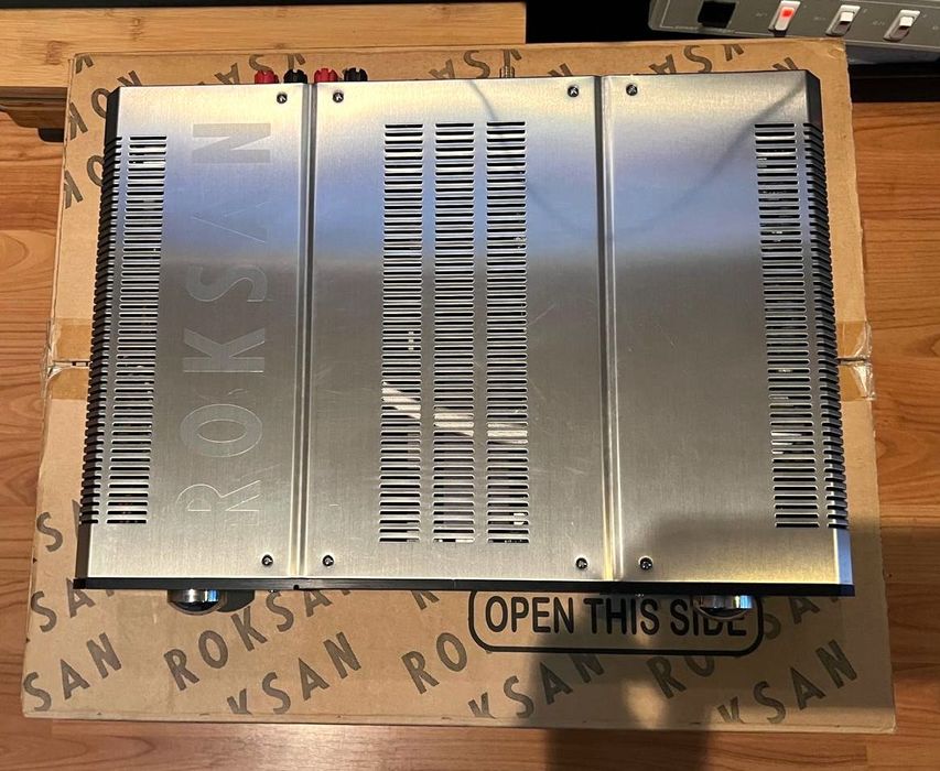 Roksan Caspian M2 amplificator integrat full box