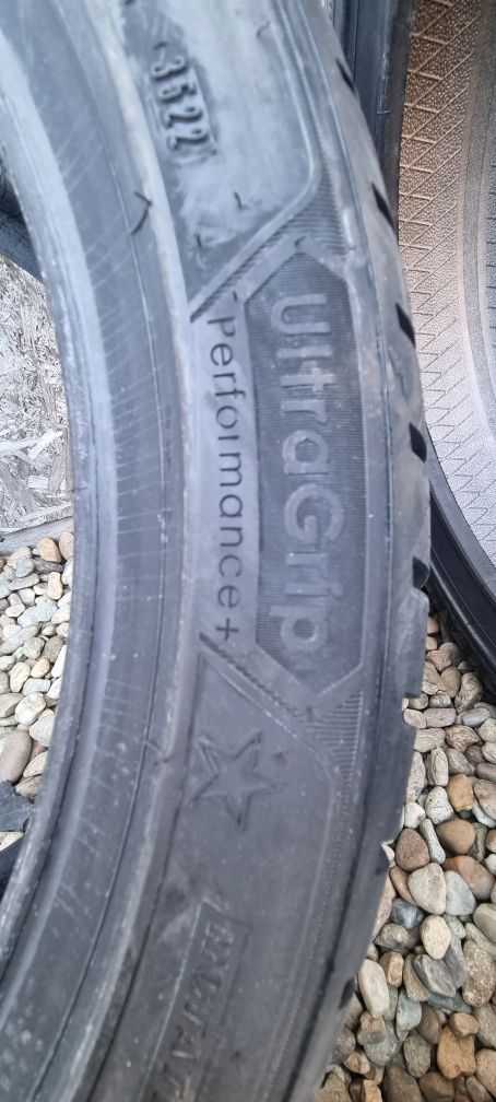 Anvelope Goodyear UltraGrip Performance + 255/40 R19 100V XL M+S