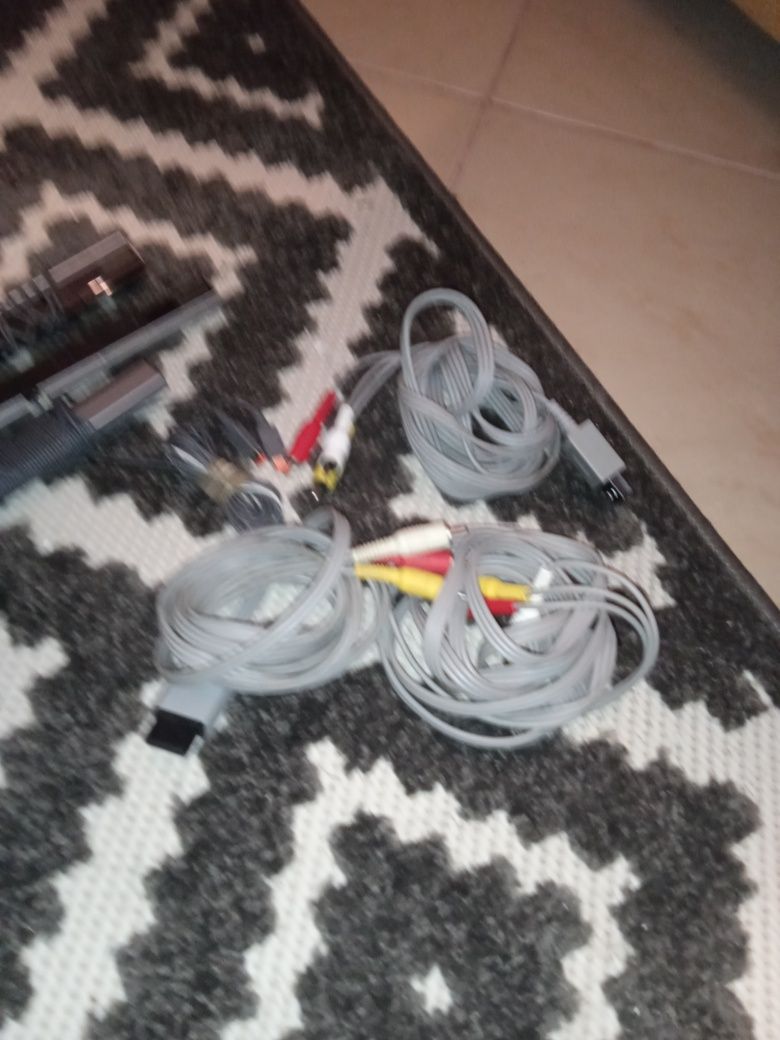 Vând lot console PS2 și Wii