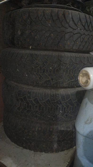 Продам зимнюю резину