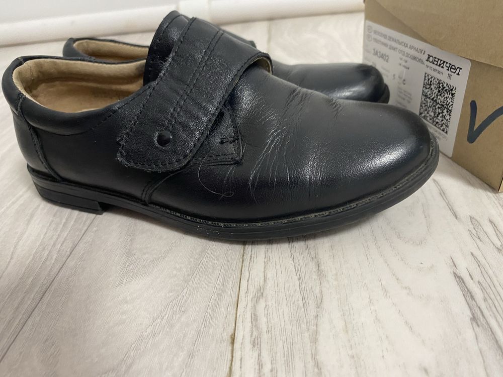 Продам ботиночки кожанные р.28
