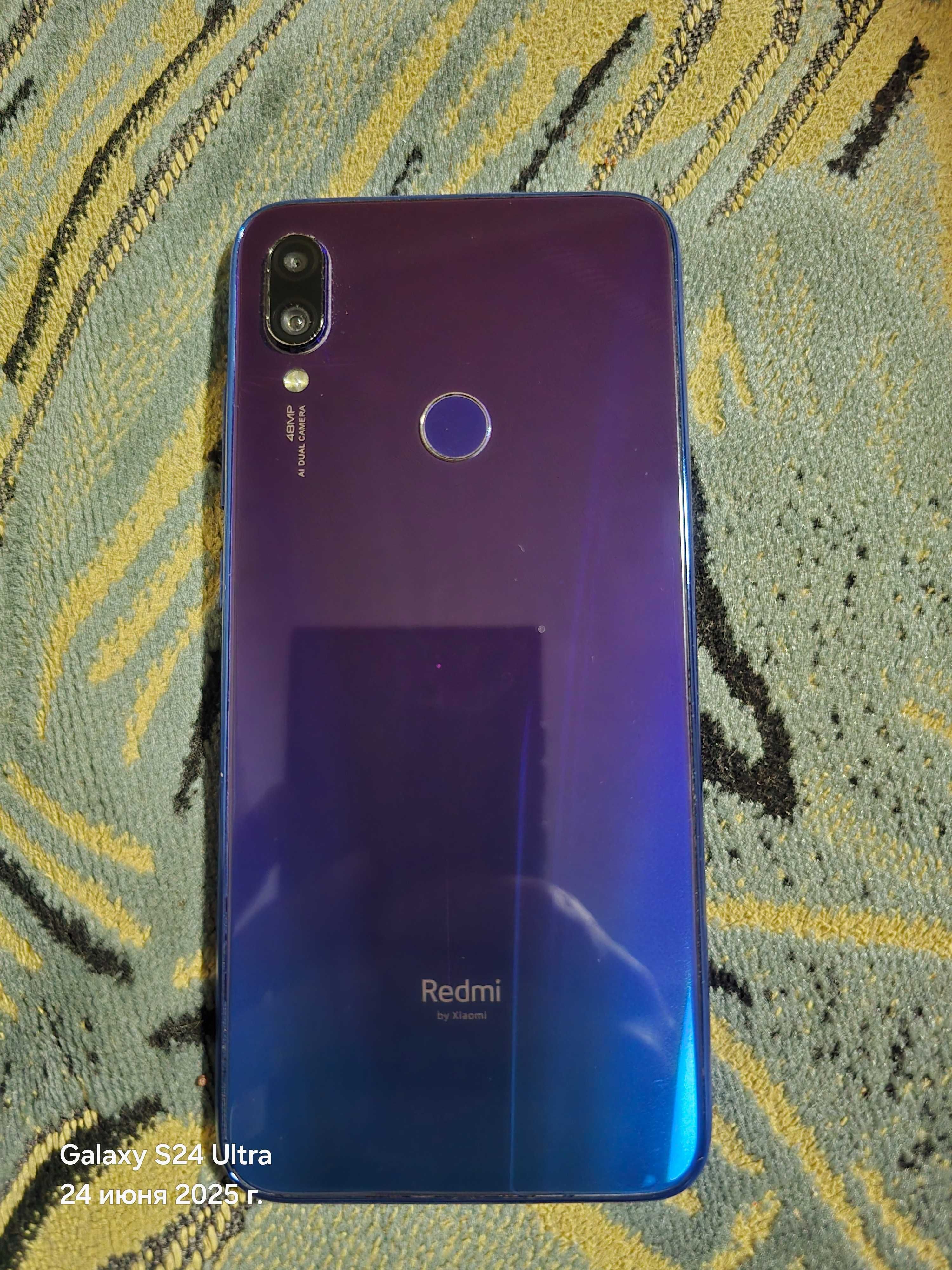 Redmi note 7 в идеальном состоянии.