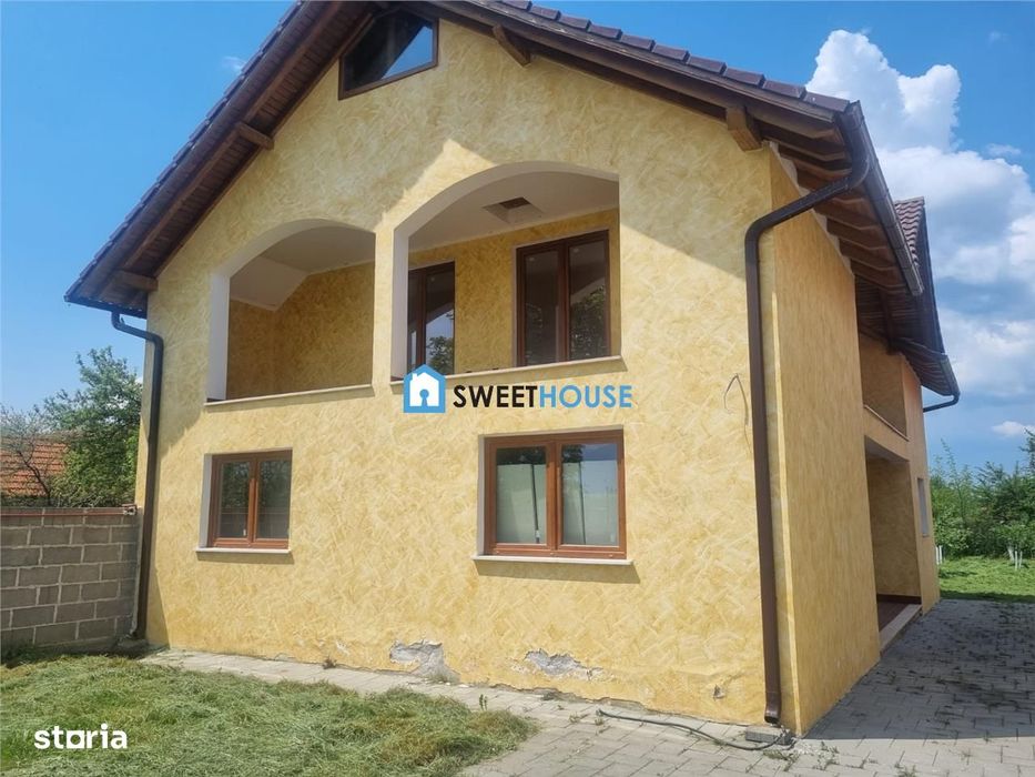 Casa  Noua Cu Etaj In Dragus