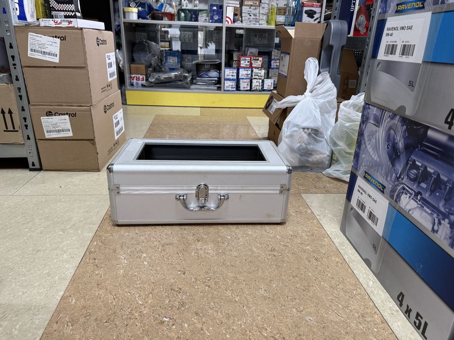 Dispenser botosei unica folosinta