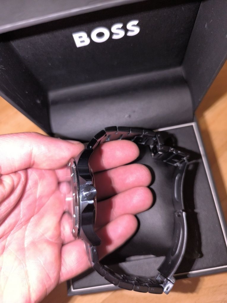 Часовник Hugo Boss